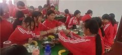 安徽特训学校学生们丰盛的午餐